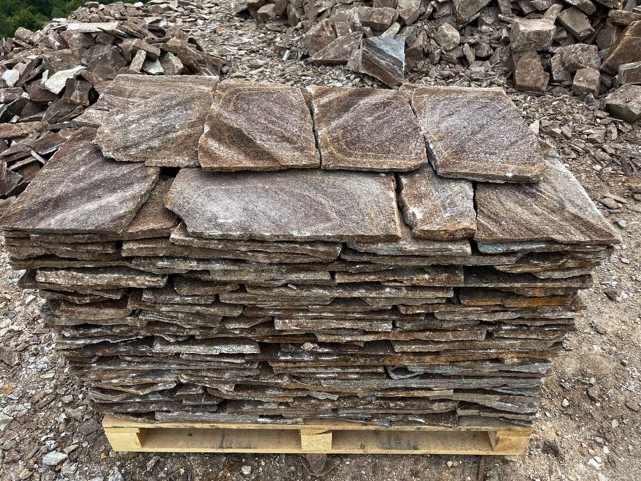 Кафяв гнайс меча кожа естествен камък за облицовка