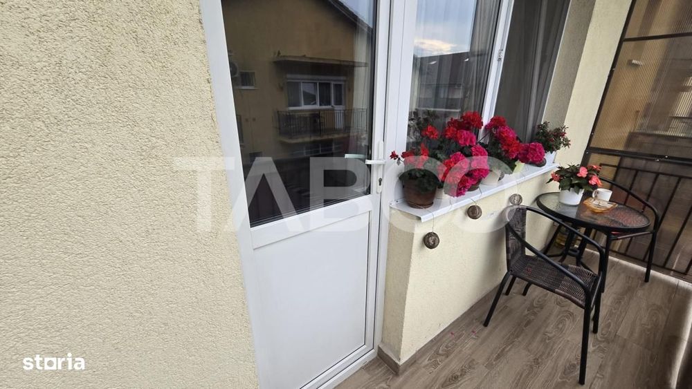 Apartament de vanzare 3 camere decomandate mobilate utilate Turnisor