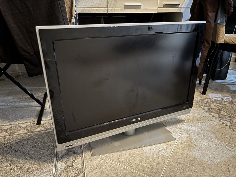 стар работещ телевизор philips
