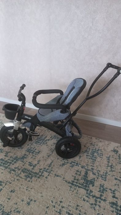 Коляска в отличном состоянии