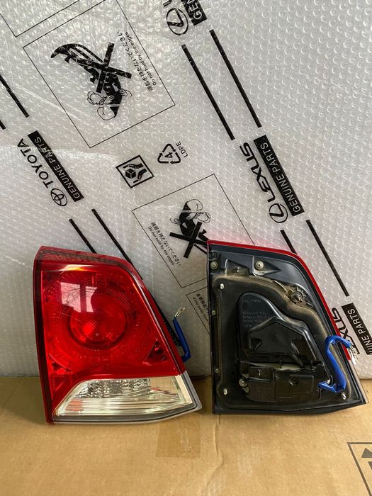 Фонари Land Cruiser 200