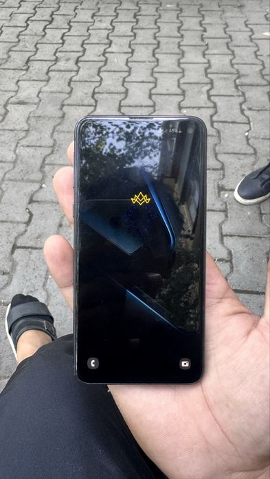 Samsung s 10 e ..