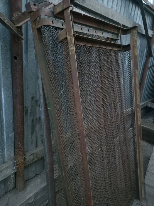 Продам сетчатую кровать