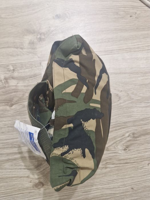 Pelerină ploaie nouă cu pantaloni