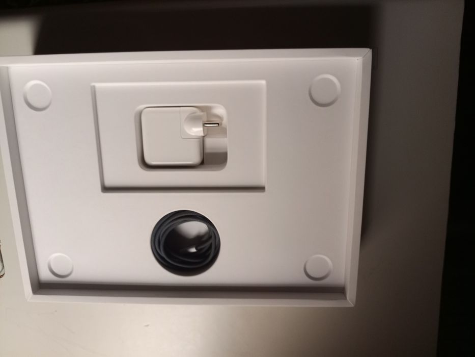 MacBook air 13 M4 Buxoro Viloyatida