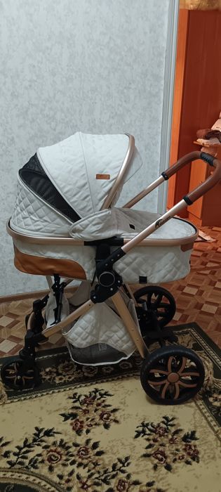 Детский универсал коляска в хорошем состоянии