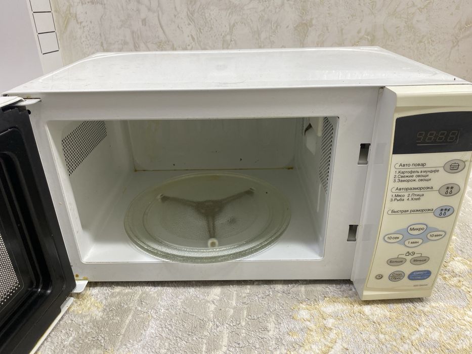 Продам Микроволновку б/у