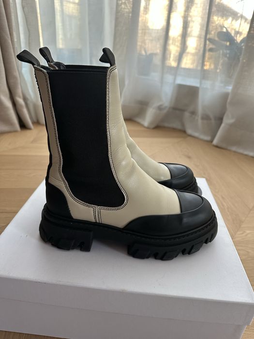 Ботуши Ganni 39 номер