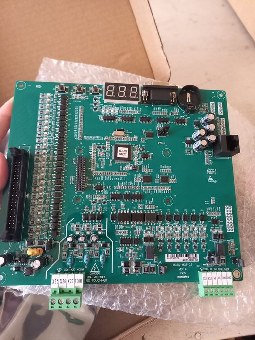 Продается контроллер лифта Monarch MCTC-MCB-C3.