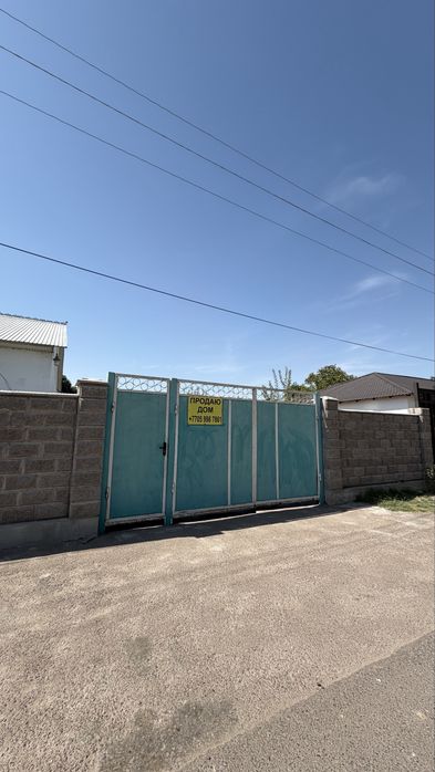 Срочно продам дом в мерке