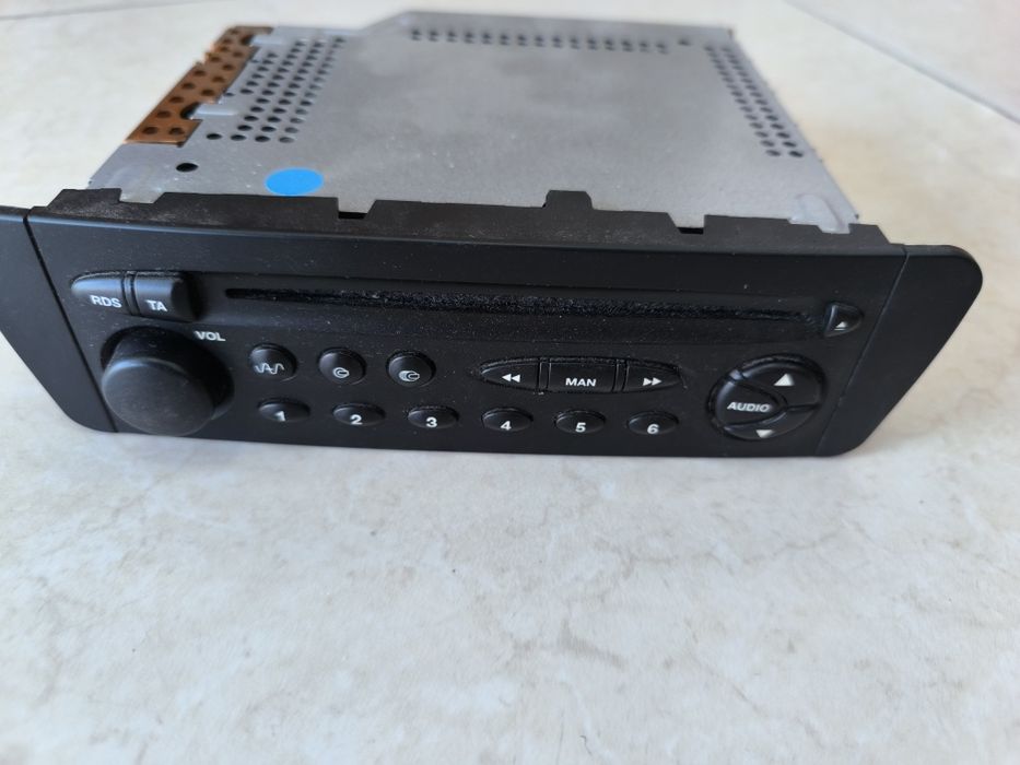 Радио CD за Citroen Ксара Пикасо /Сименс