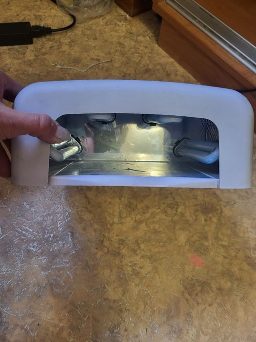 Лампа для маникюра