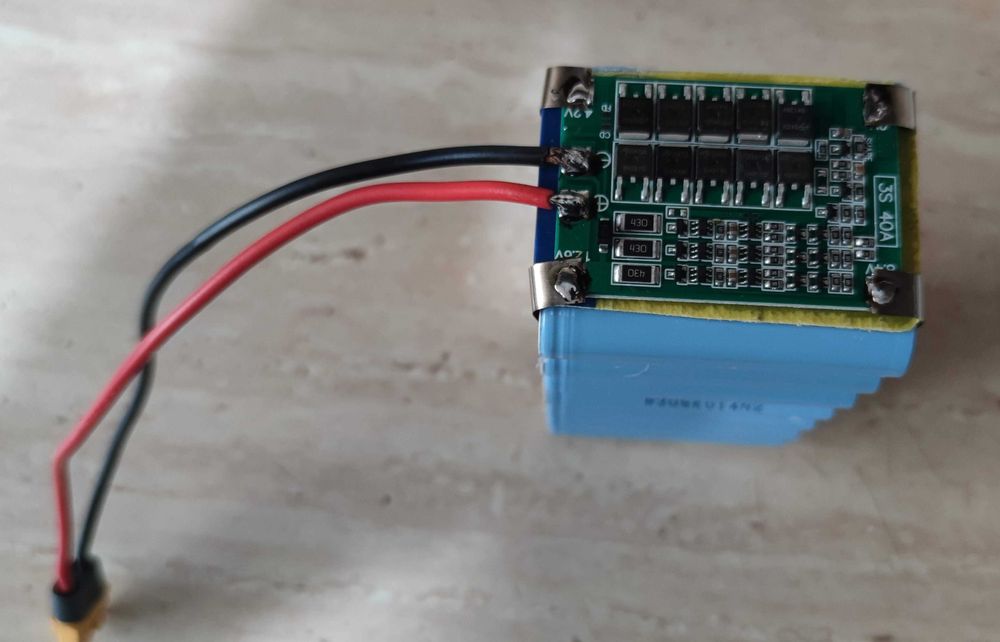 Acumulator 3S-12,6V - 22 Ah pentru pescari, barcuta de plantat