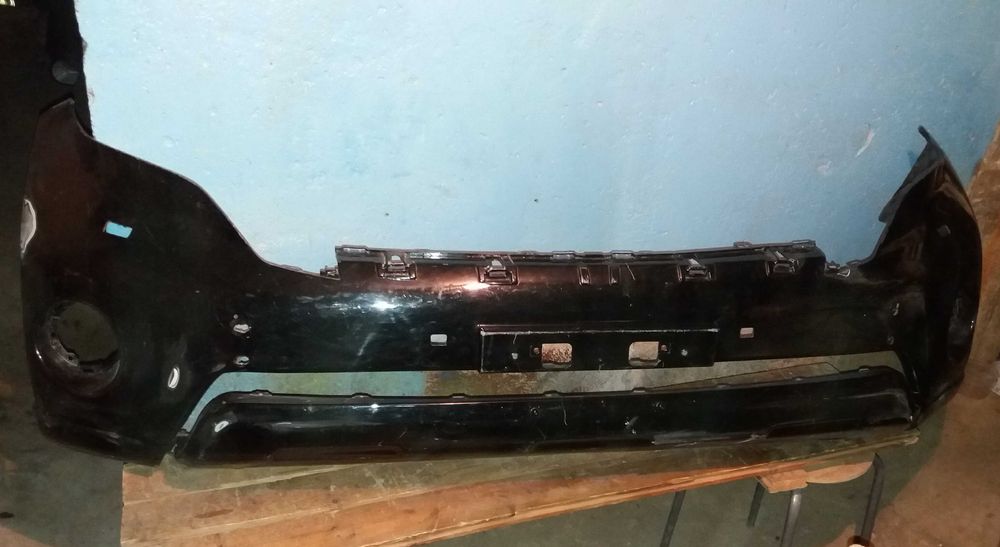 Продам бампер на Toyota LC Prado