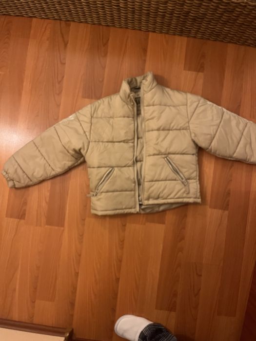 Geaca cu maneci brodate