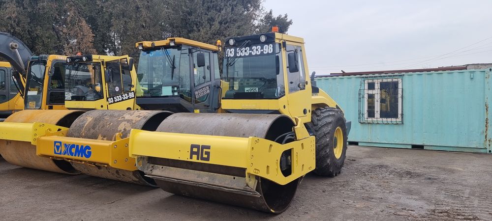 Katok hizmatlari asvalt katlavan uchun.