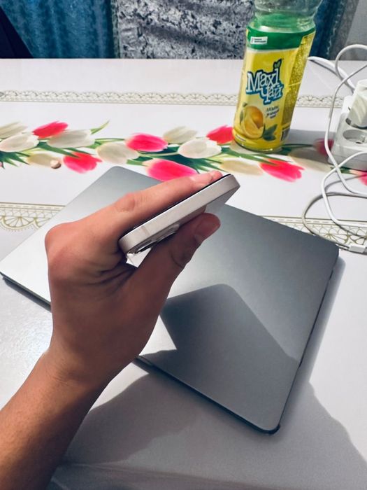 Айфон 13 продам в хорошем состоянии