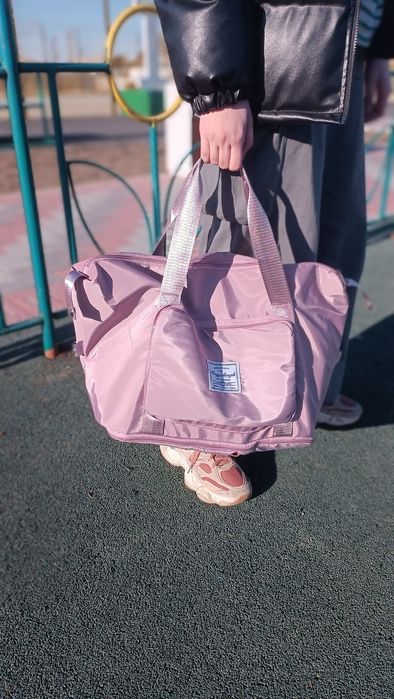 Дорожная сумка пудровая