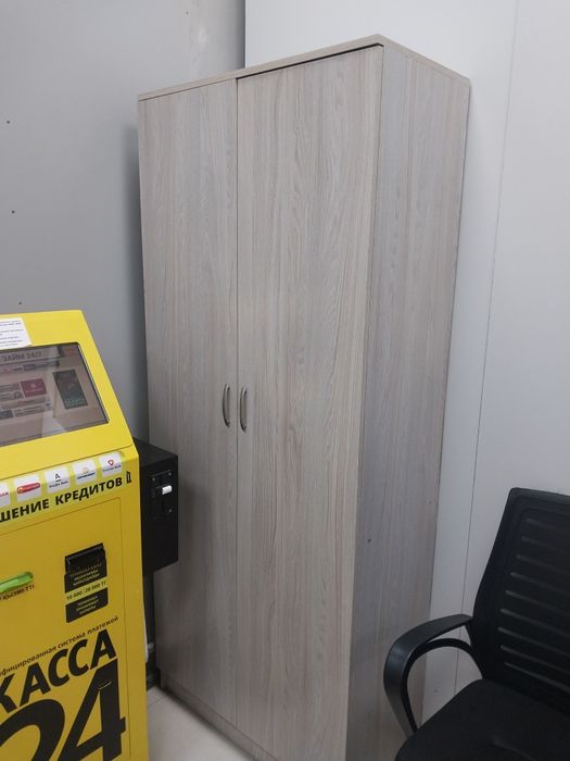 Продам офисную мебель