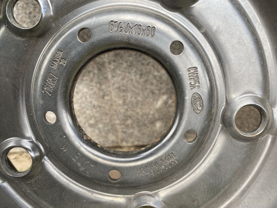 Set roti 235/65/16c  Ford Transit