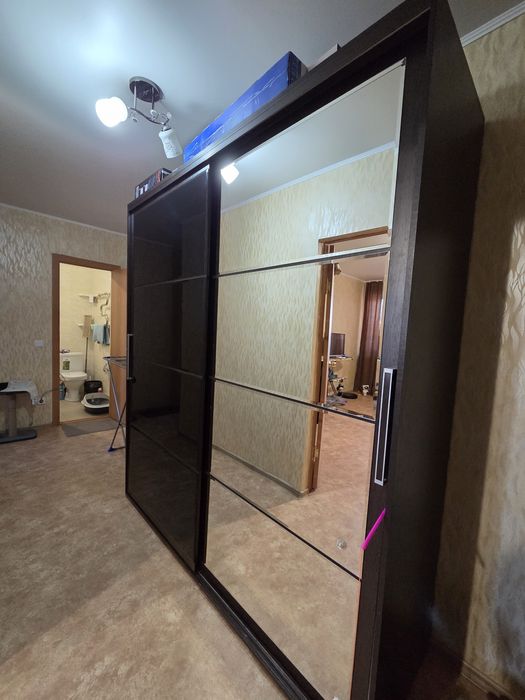Продам шкаф-купе