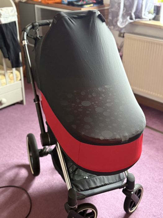 Cybex Priam Lux Jeremy Scott Red Dark Кош за новородено