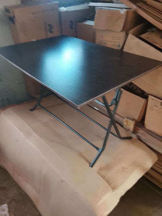 Продам стол складной zeta