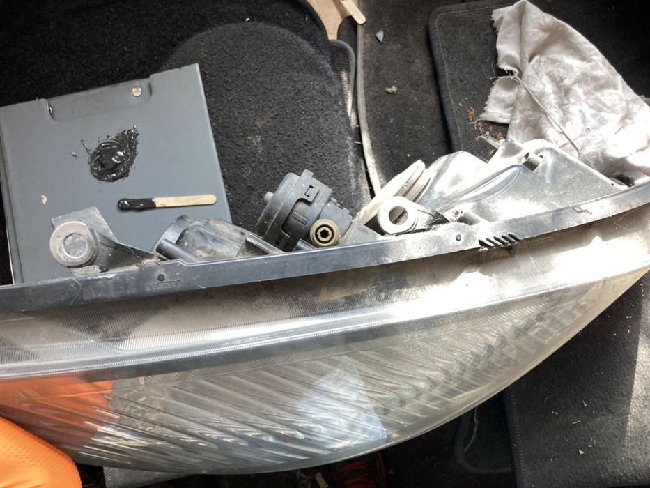 Far xenon Renault Scenic 2 2003 - 2005 far dreapta