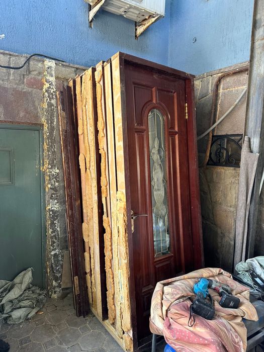 Продам дверь в хорошем состояние