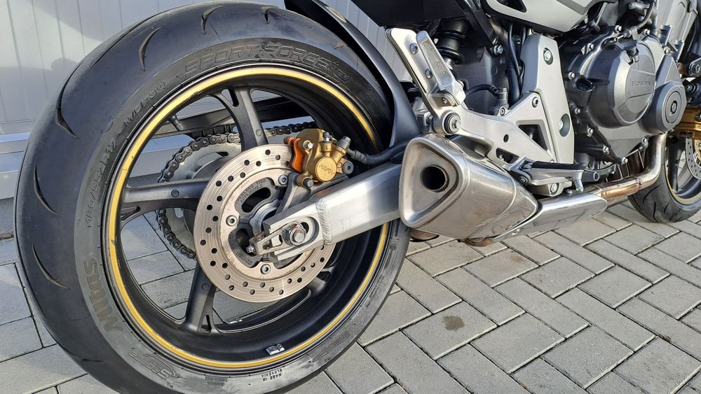 MotoFly Ploiesti vinde Honda Hornet 2007