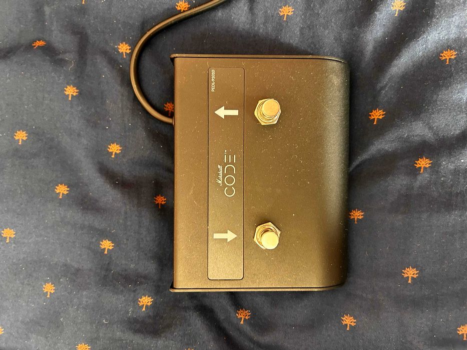 Marshall CODE 100 – Amplificator chitară 100W, 2x12”, modeling