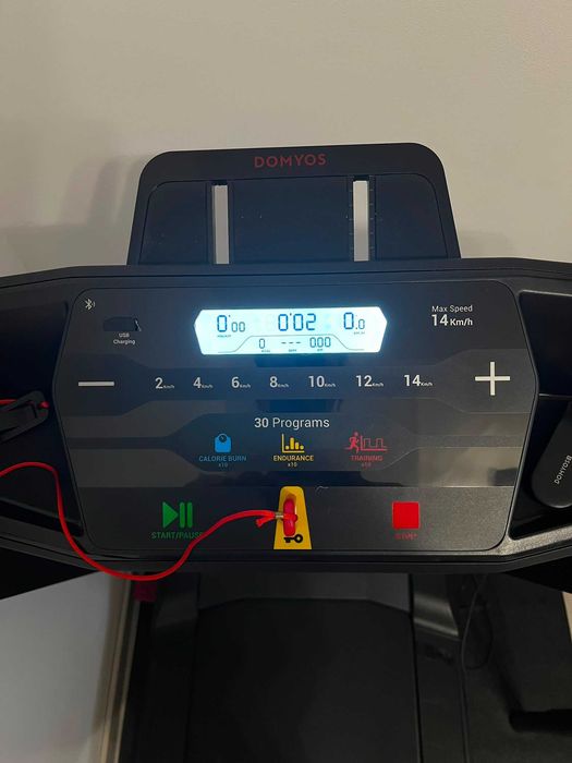 Bandă de alergat RUN100E Compactă si Pliabila - 14 km/h 45 x 120 cm - DOMYOS