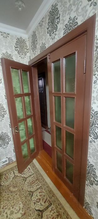 Эшик дераза утин тахталар бор бир мошин чикади