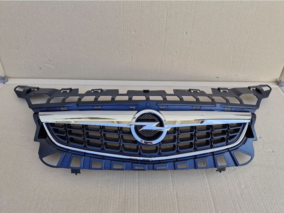 Grila centrala Opel Astra J 2009-2012 NOUA AM