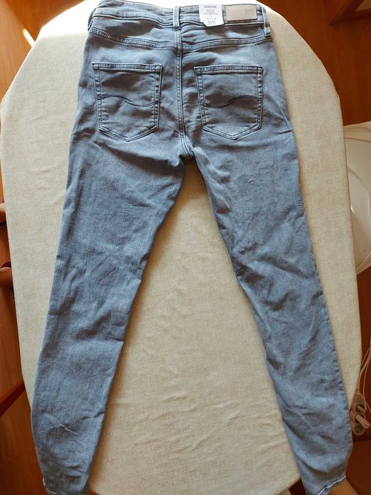 Нови светлосиви дънки St. Oliver - 25 лв.