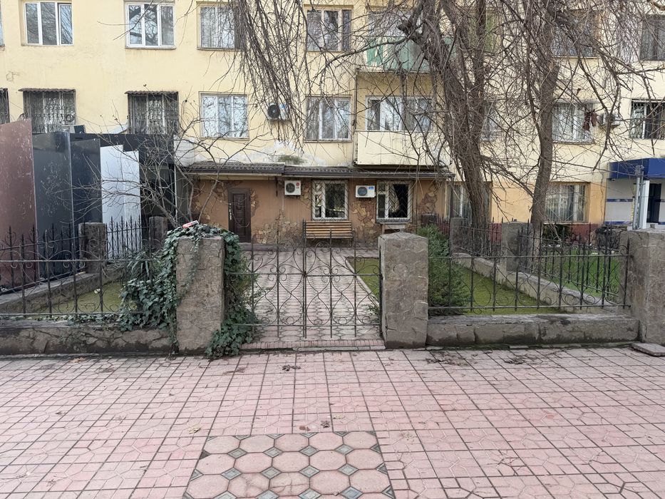 Срочно продам свой офис 4/1/4 на Ц4, улица А.Кадыри, ор кафе Централ