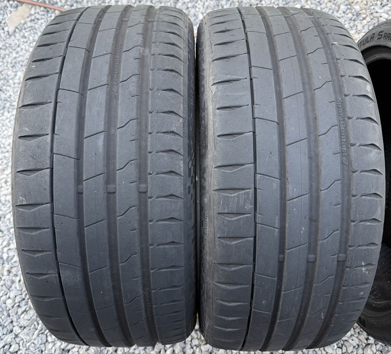 2бр 235/40/19 на 6мм с 23дот Континентал