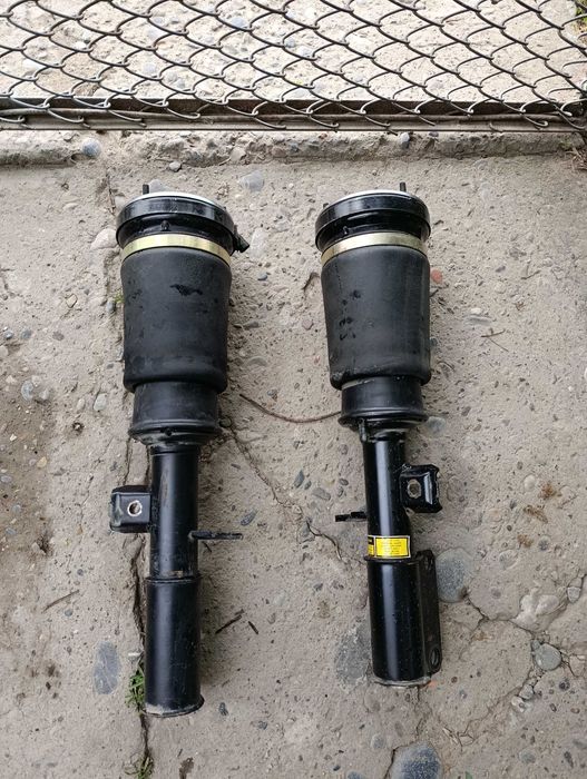 Пневмо стойки переднии BMW X5 E53