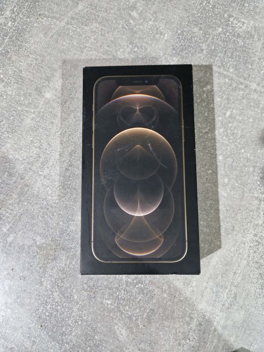 Vand sau schimb iphone 12 pro gold full box
