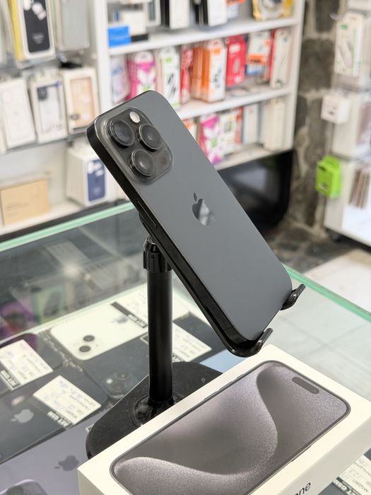 Apple iPhone 15 Pro 128GB Black Titanium