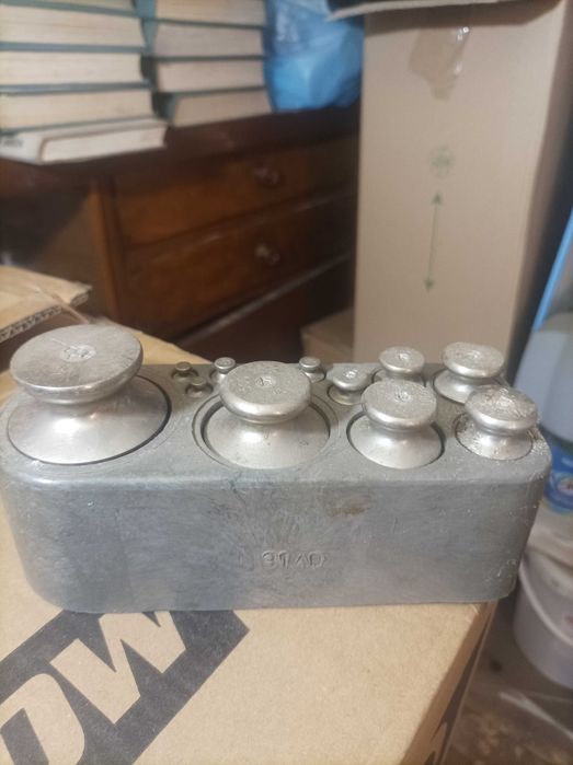 Тежести за пазарски кантар