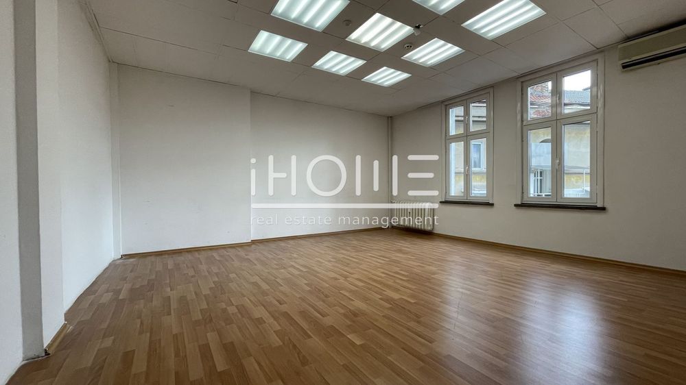 Дава се под наем Офис в София, Център - 1430 кв.м за 10010 € - Снимка #4