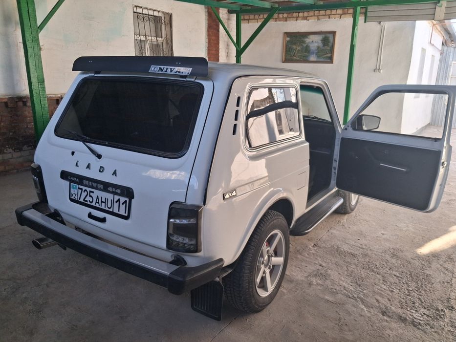 Нива 2121 продам