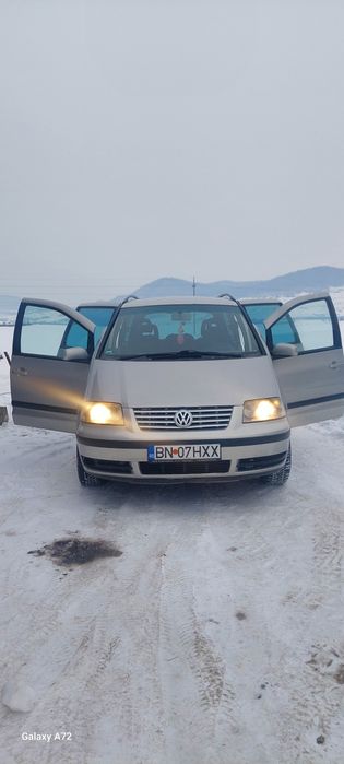 VW Sharan 19 116 cai