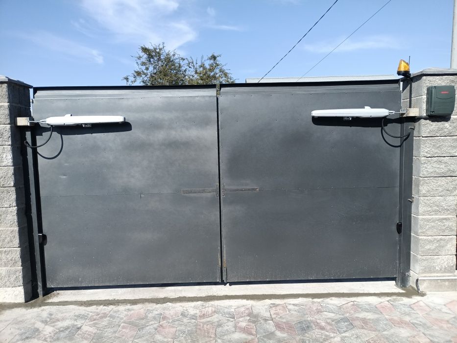 Автоматика для распашных ворот .FORESEE