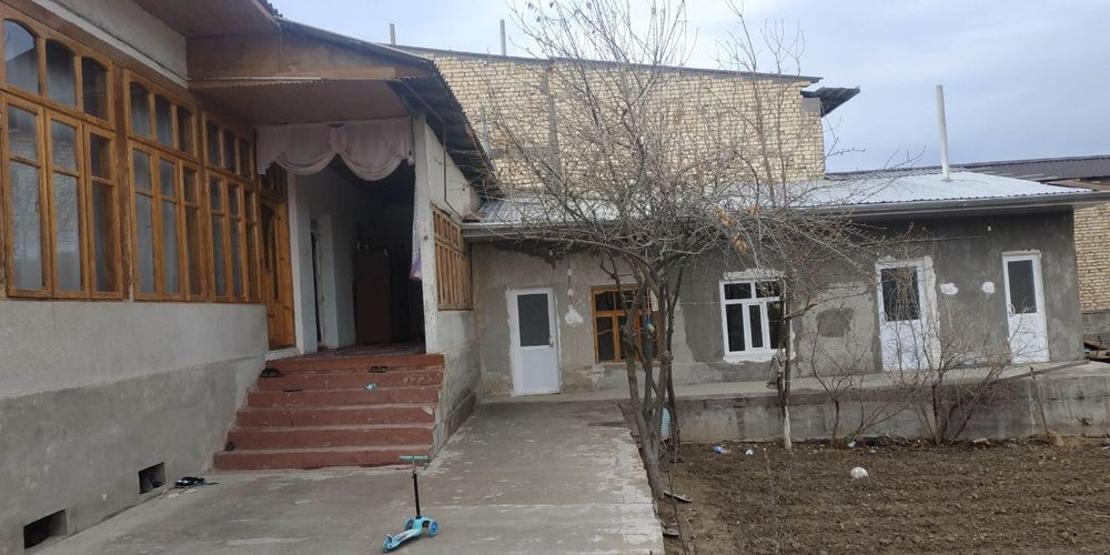 Yunusobod 4 kv uchastka sotiladi srochno narxda