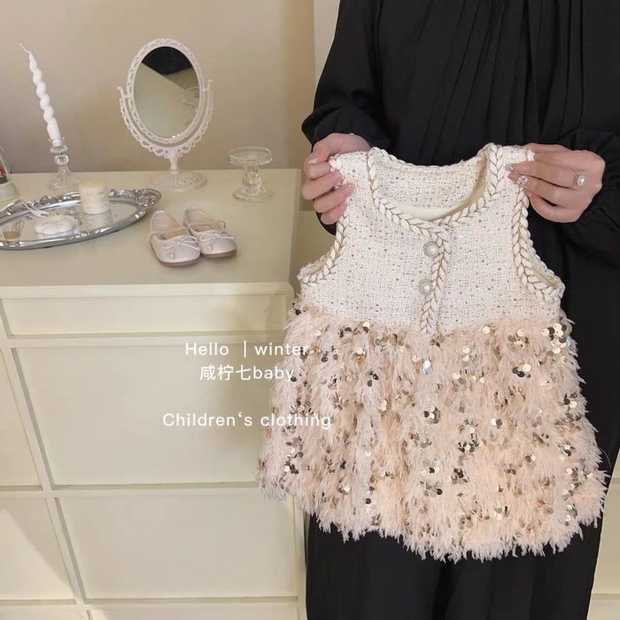 Стильные платья на девочек