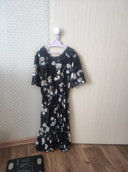 Продам платье летние , размер 50-52, 40-42