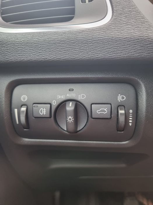 Volvo V40 VEA Momentum*Albastru*190CP*Diesel