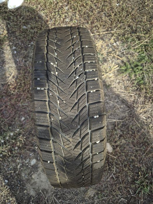 Продам  зимние шины 13 комплект